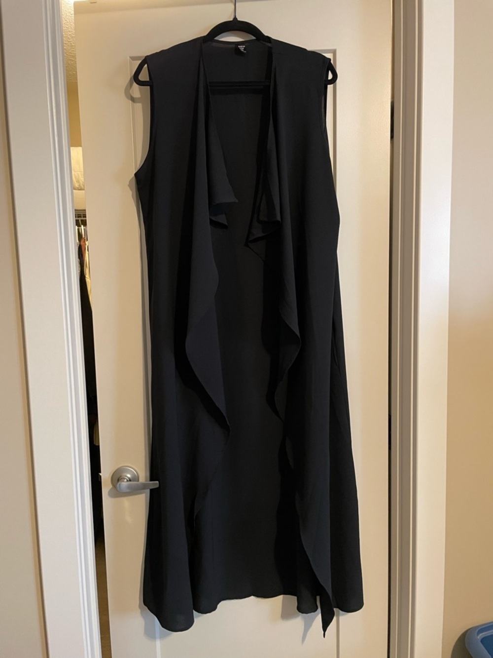 SHEIN Black Sleeveless Asymmetrical Draped Long Vest